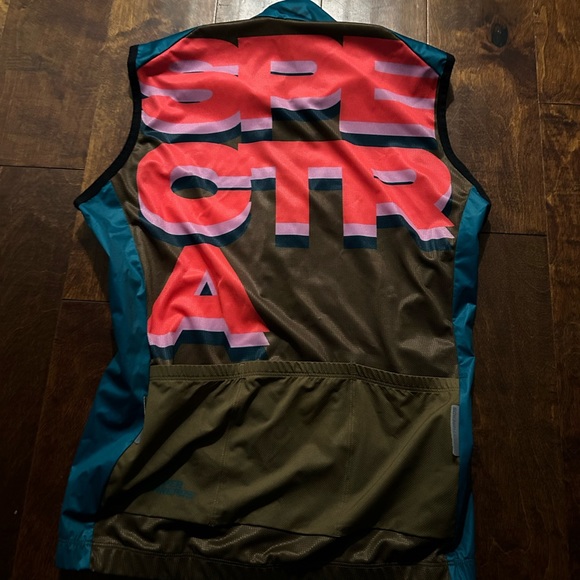 New w tags Hyper Threads Windout vest - Picture 2 of 5